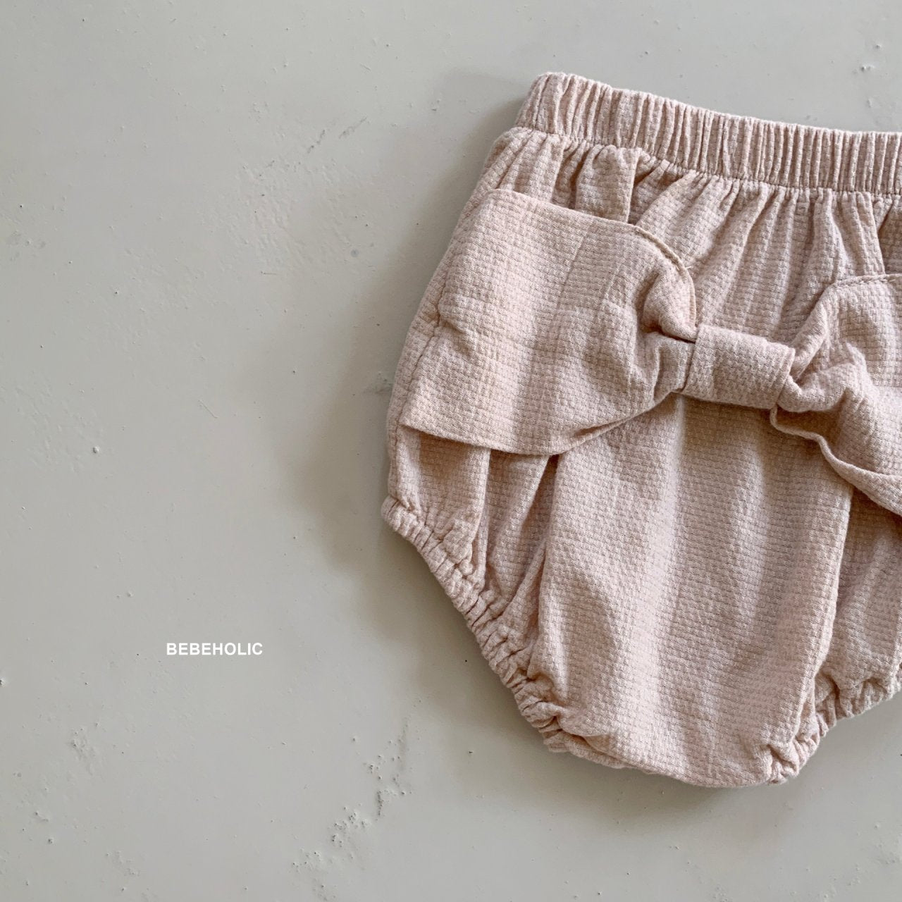 𝐵𝐸𝐵𝐸 𝐻𝑂𝐿𝐼𝐶 緞帶燈籠褲