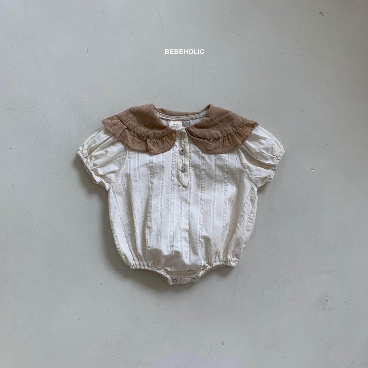 𝐵𝐸𝐵𝐸 𝐻𝑂𝐿𝐼𝐶 害羞領連身衣