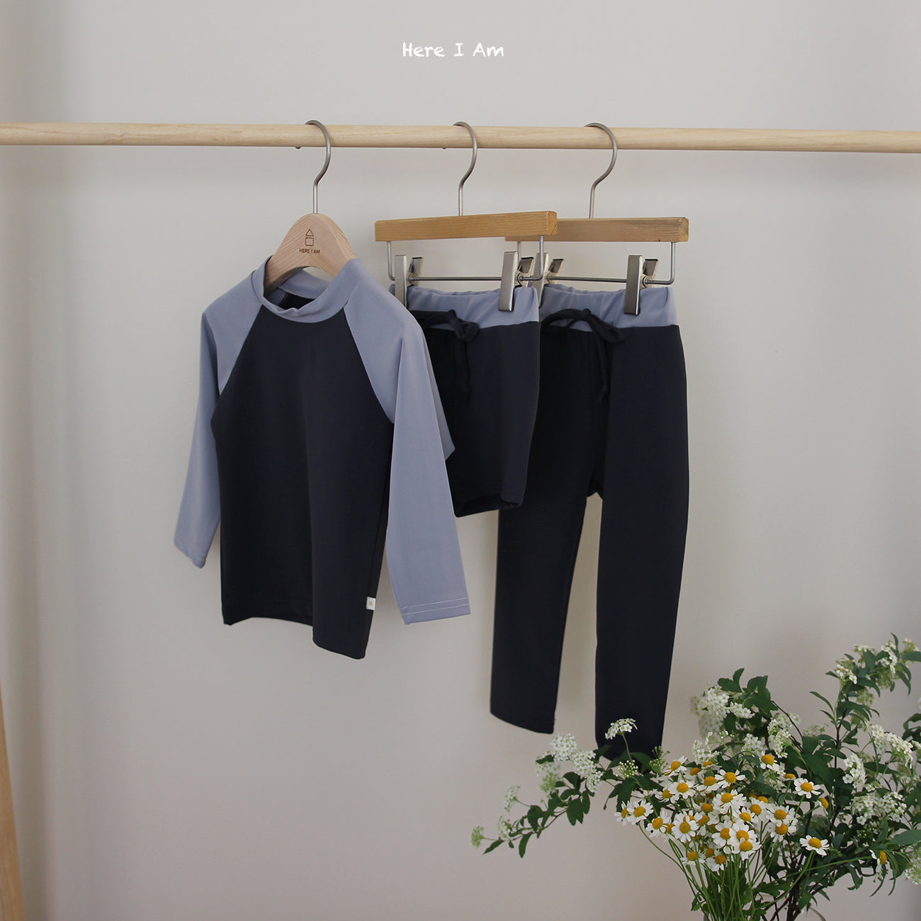 淨色長袖配短褲拼防曬泳衣兩件套裝