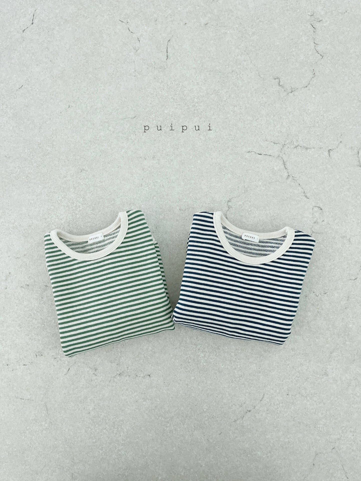 幼間條紋圓領長袖TEE