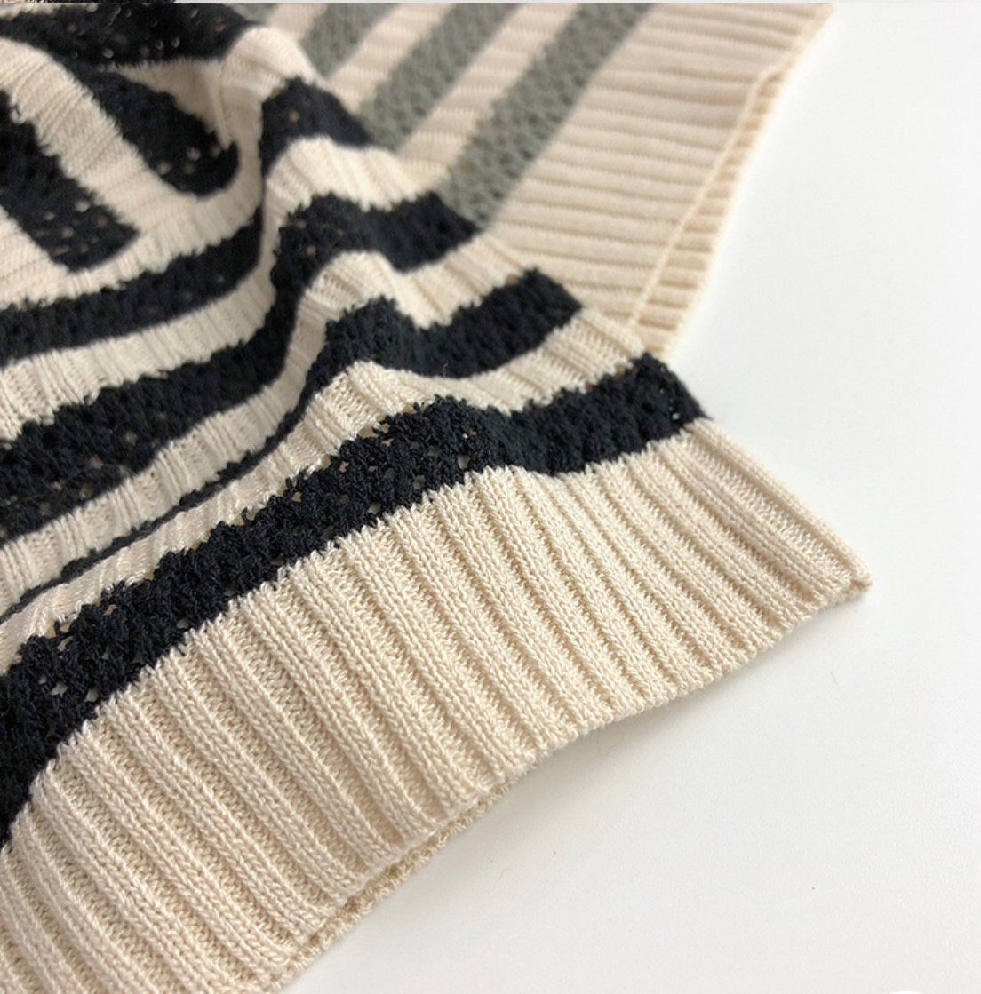 立領短袖針織T卹