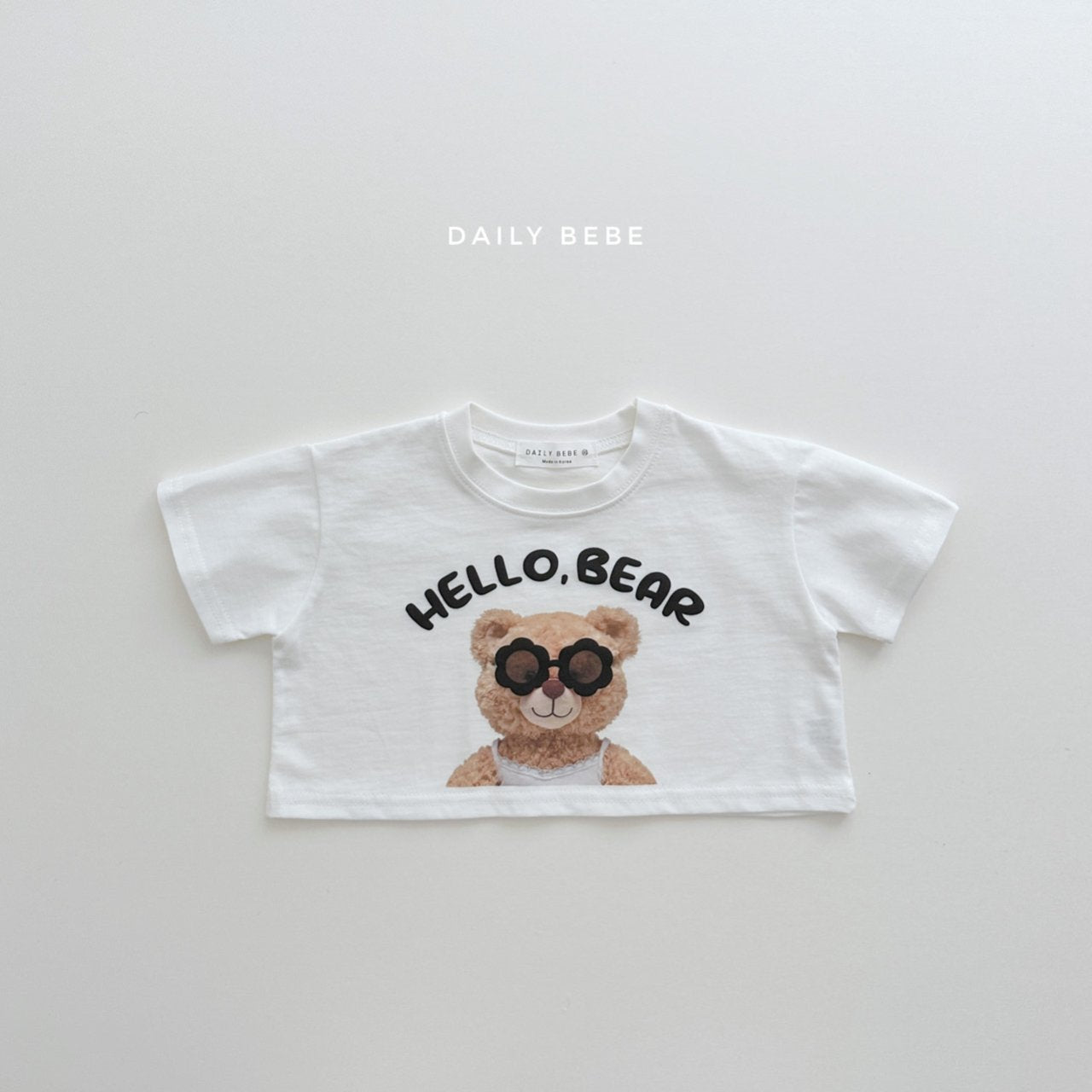 𝔻𝔸𝕀𝕃𝕐𝔹𝔼𝔹𝔼 / Sunglass Bear Crop Tee