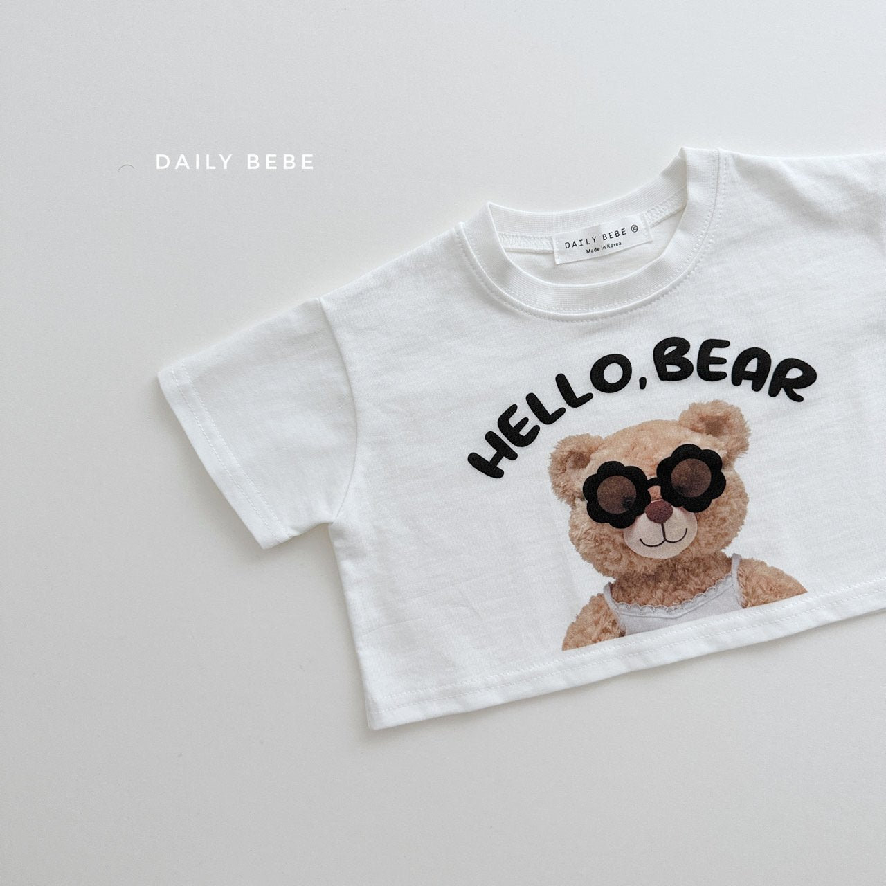 𝔻𝔸𝕀𝕃𝕐𝔹𝔼𝔹𝔼 / Sunglass Bear Crop Tee